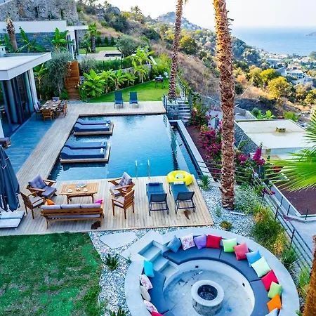 Luxury With Pool In Toscana Yalikavak فيلة *