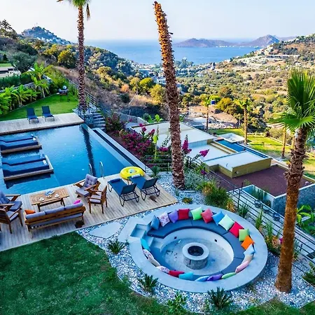 Luxury With Pool In Toscana Yalikavak فيلة بودروم