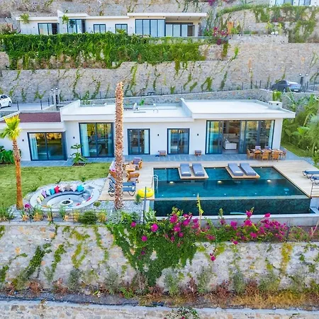 Luxury With Pool In Toscana Yalikavak فيلة