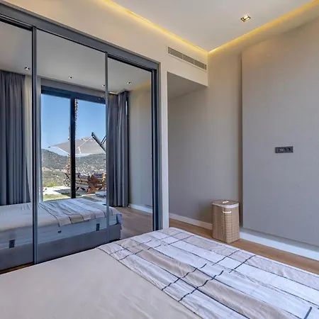 Vilă Luxury With Pool In Toscana Yalikavak
